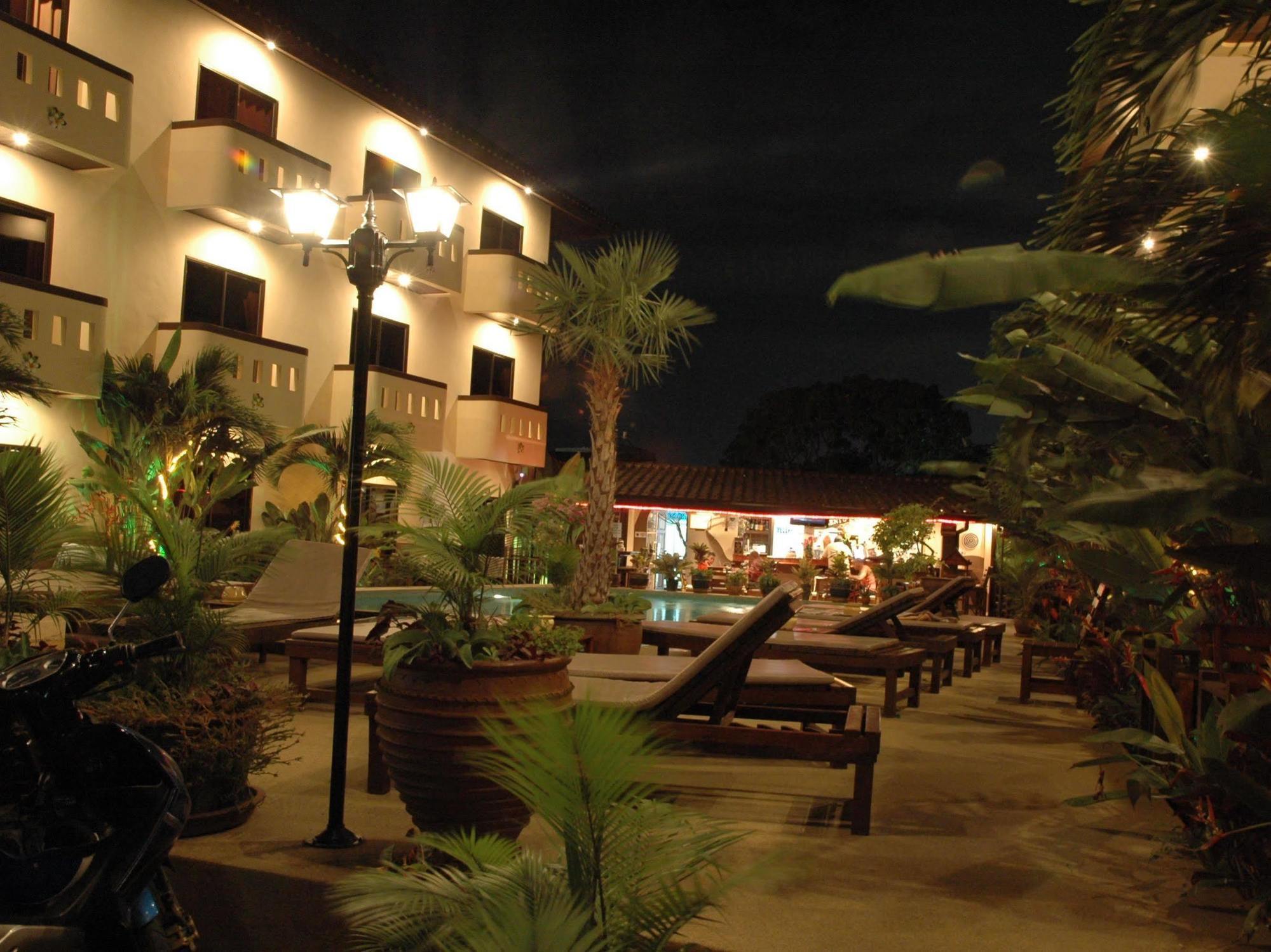 Bonkai Resort Pattaya Bagian luar foto